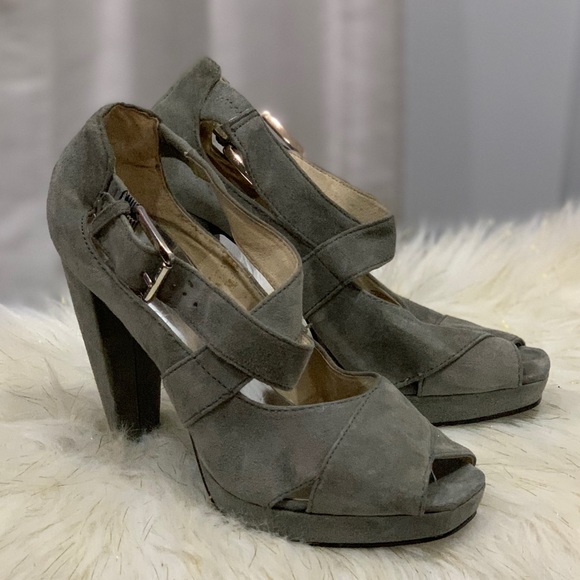 MICHAEL Michael Kors Shoes - Michael Kors grey leather strappy heels 8.5M